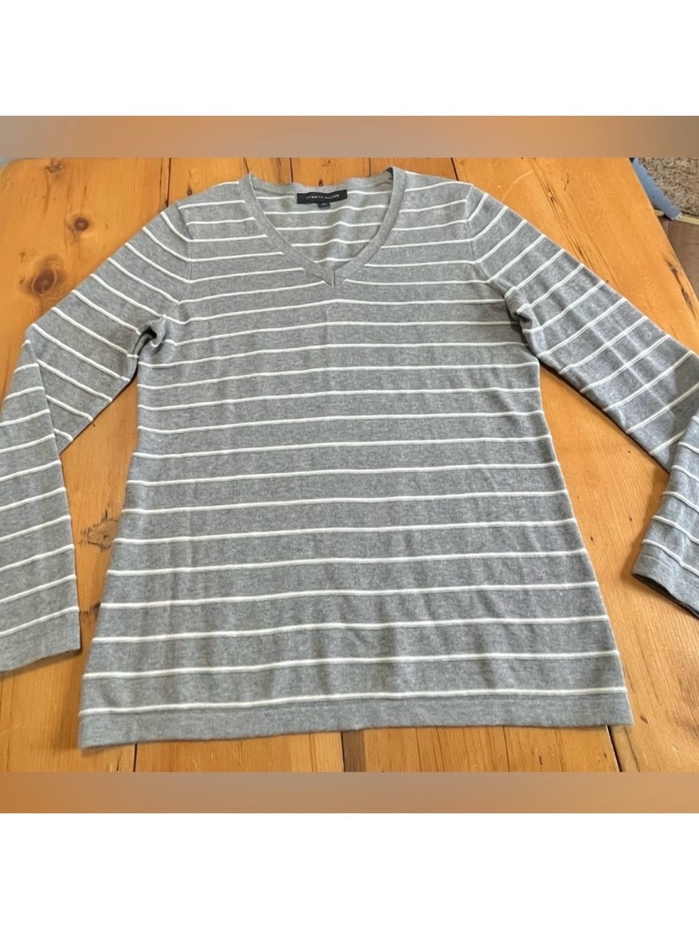 TOMMY HILFIGER Sweater ~ lightweight, v-neck, striped